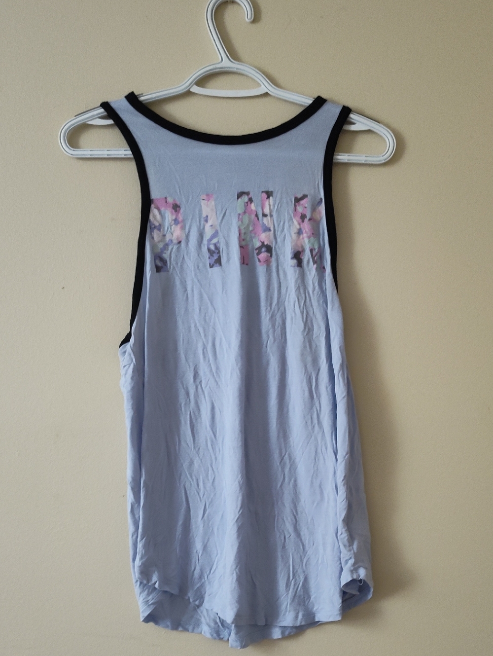 5/$25 SALE PINK Victoria's Secret Super Soft Sz S Light Blue Tank with Floral